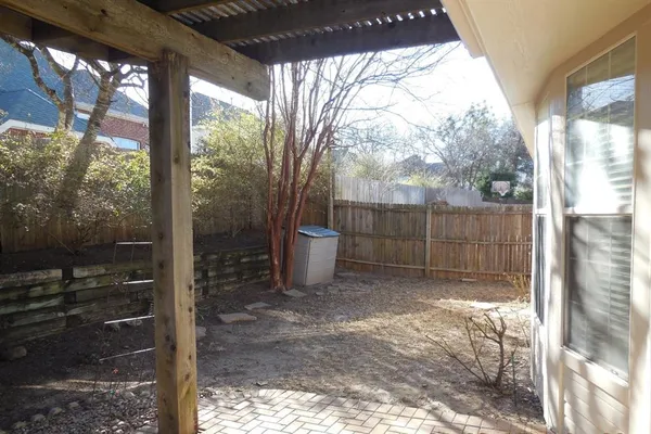 a view of a porch of the house