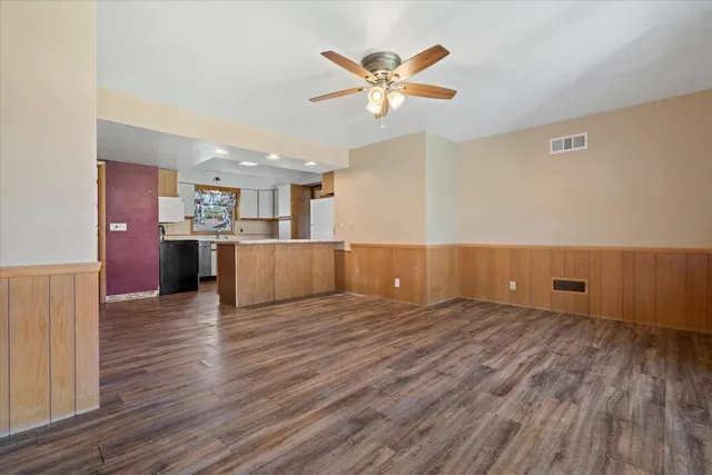 $275,000 | 645 East Petunia Lane, Beloit, WI 53511