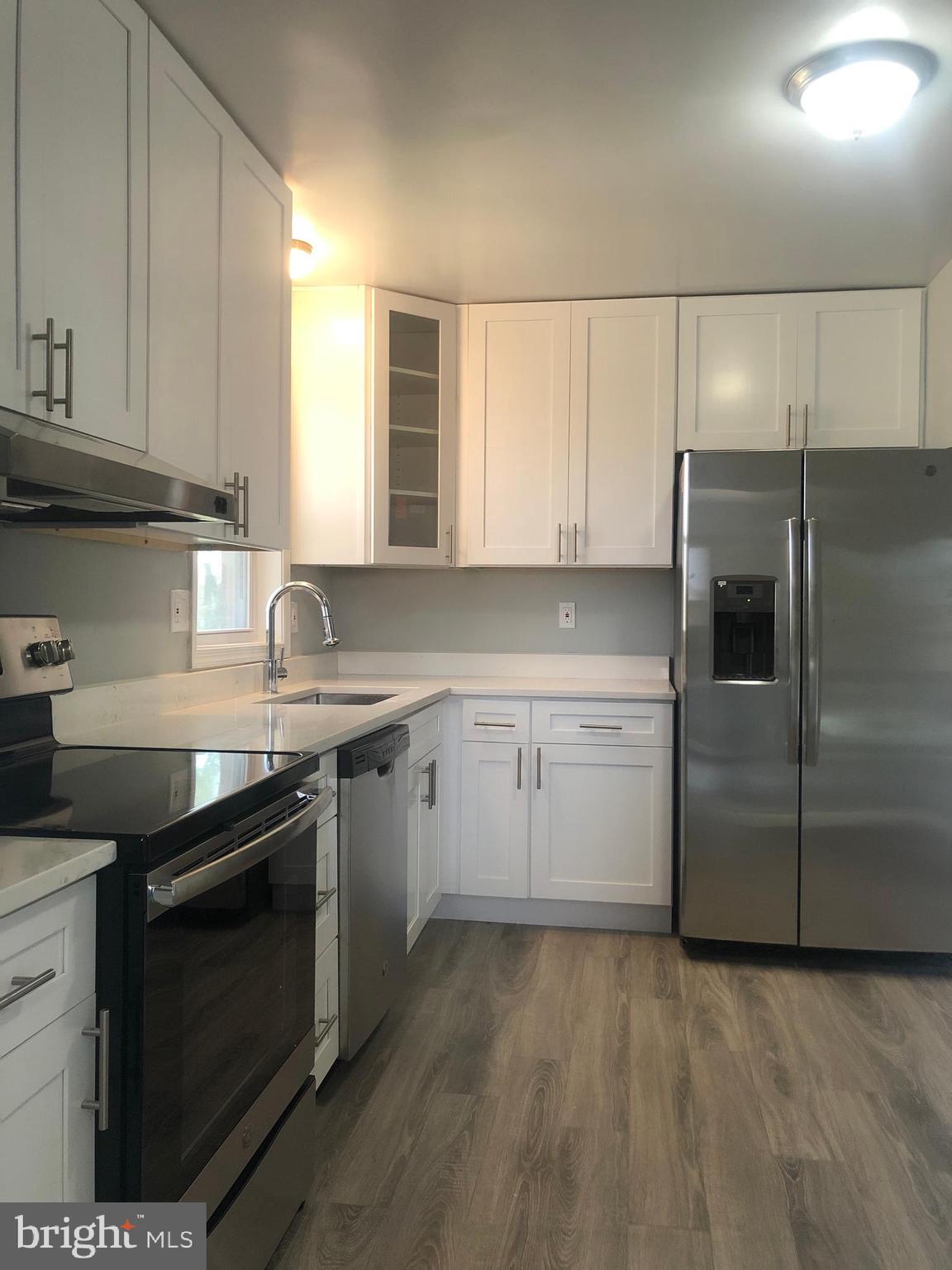 6909 Presley Road Lanham, MD 20706 - Photo 1 of 17 KITCHEN