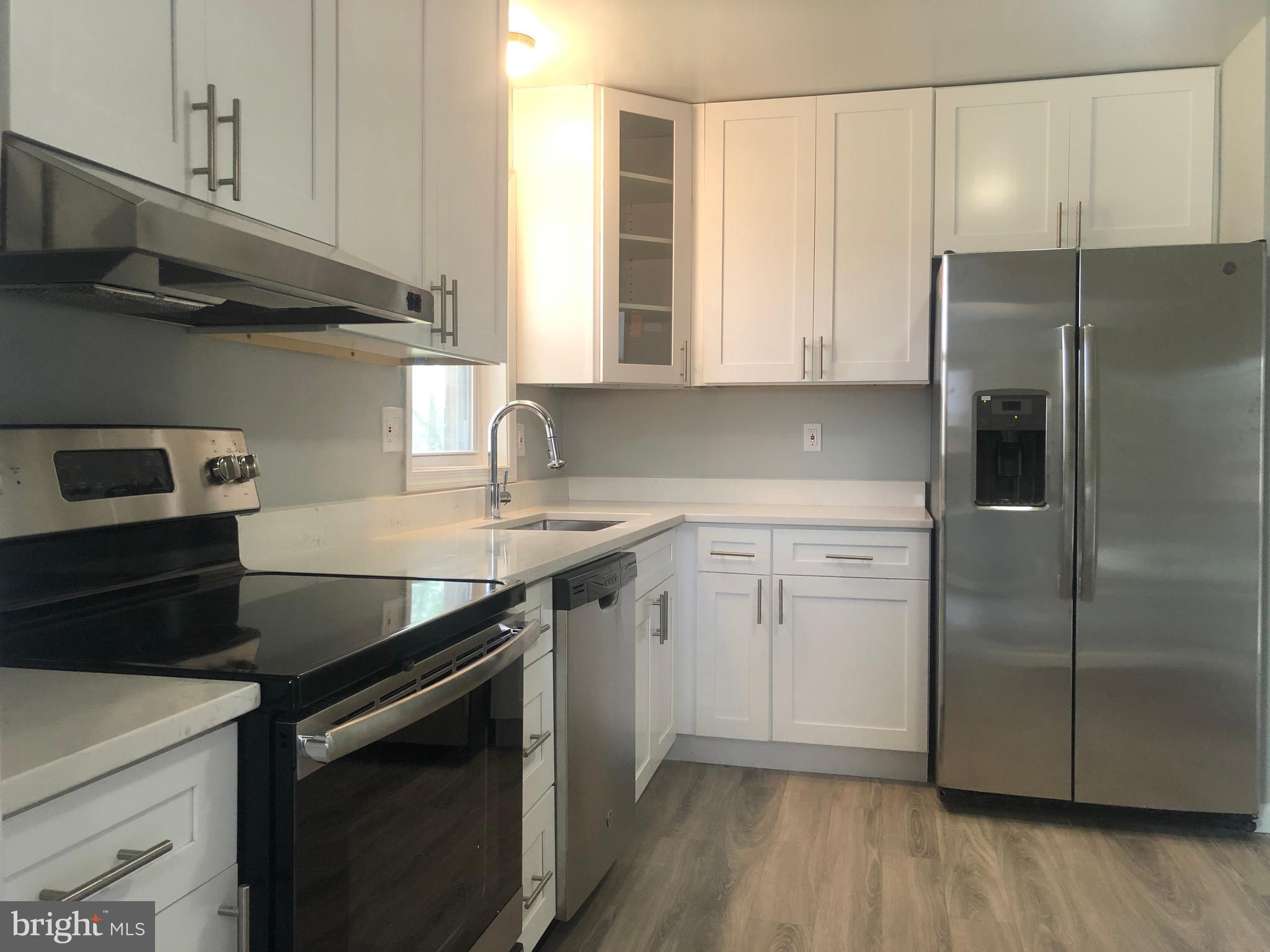 6909 Presley Road Lanham, MD 20706 - Photo 2 of 17 KITCHEN