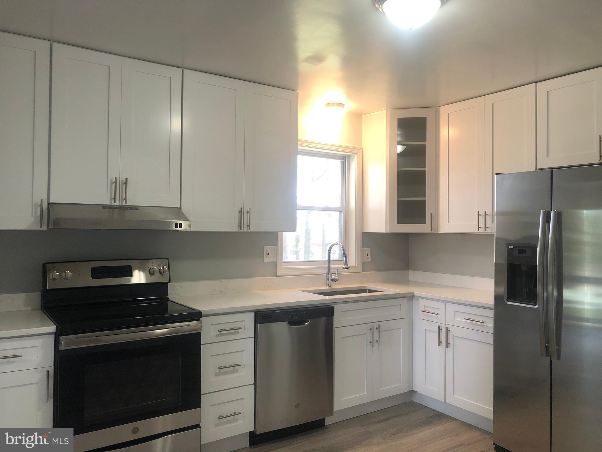 6909 Presley Road Lanham, MD 20706 - Photo 3 of 17 KITCHEN