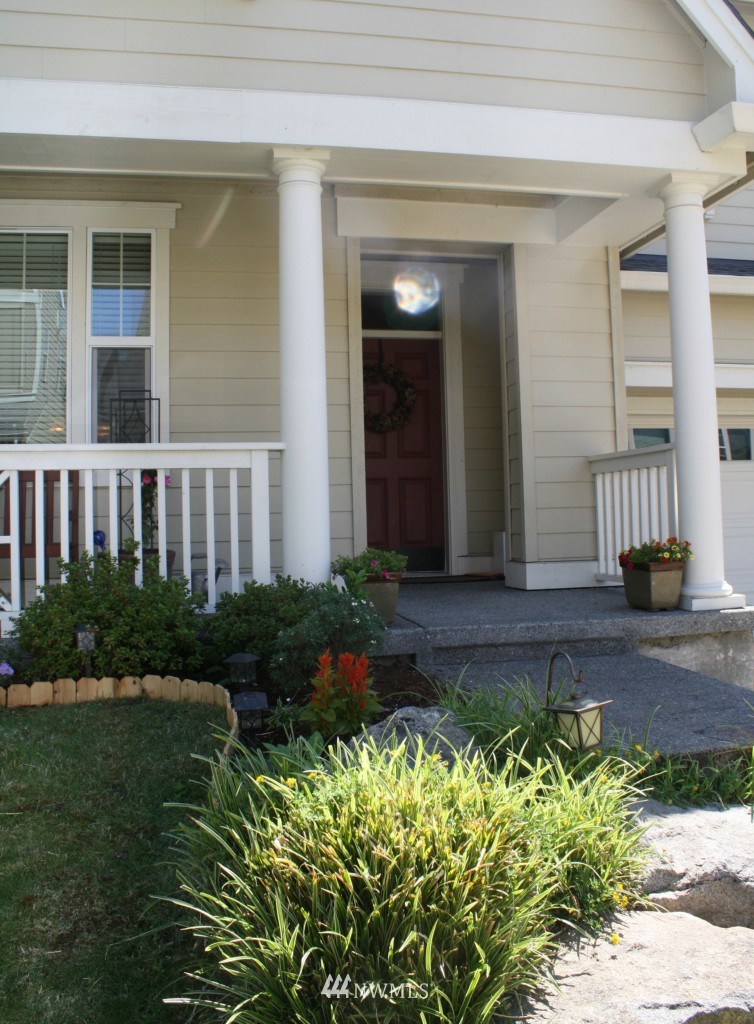 5609 Northeast 5th Court Renton, WA 98059 - Photo 2 of 20