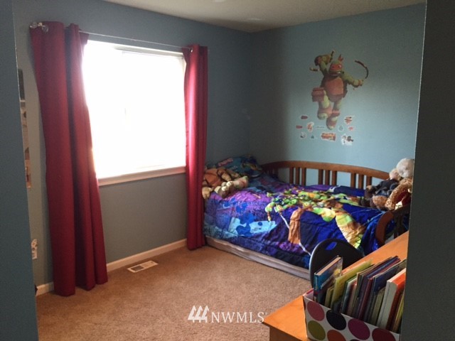 5609 Northeast 5th Court Renton, WA 98059 - Photo 16 of 20