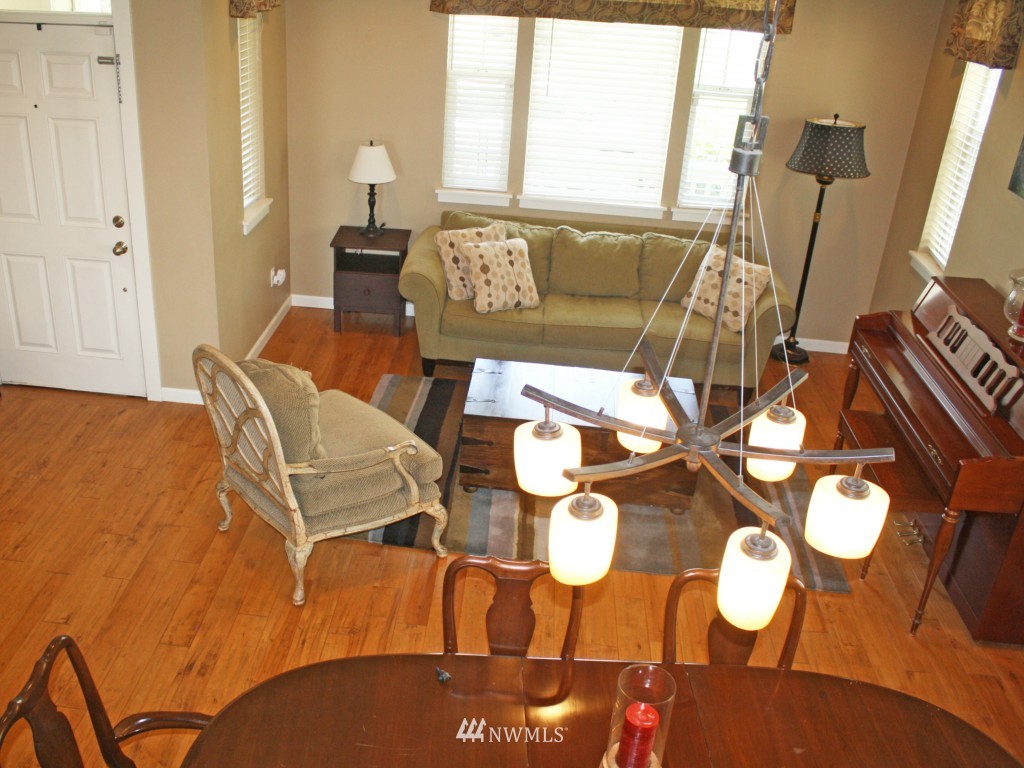 5609 Northeast 5th Court Renton, WA 98059 - Photo 4 of 20
