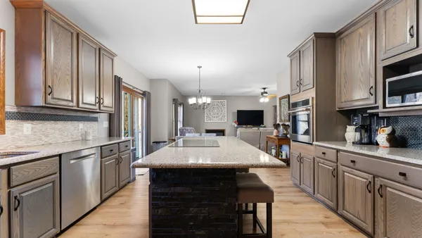 $619,000 | 9109 Pine Hill Court, Saline, MI 48176