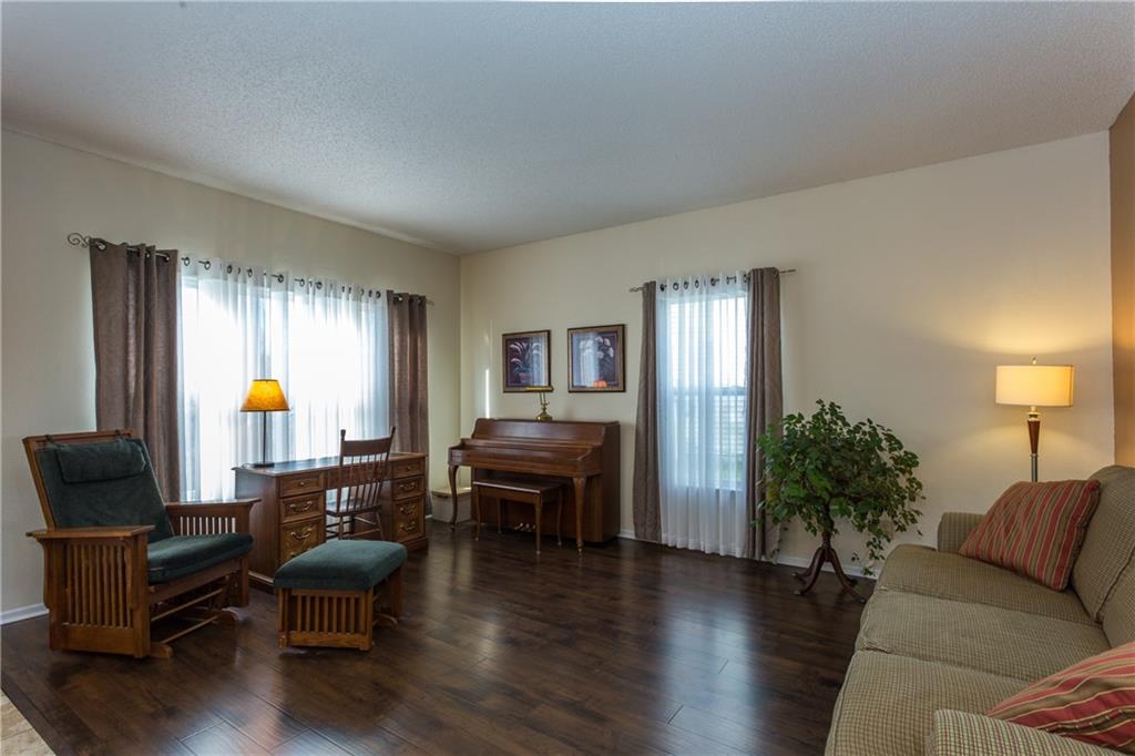 10360 Splendor Way Indianapolis, IN 46234 - Photo 2 of 24 Gallery Image 2