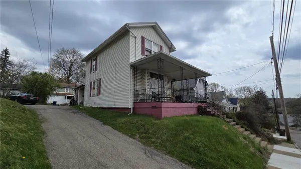 $40,000 | 338 Ellsworth Street, Sharon, PA 16146