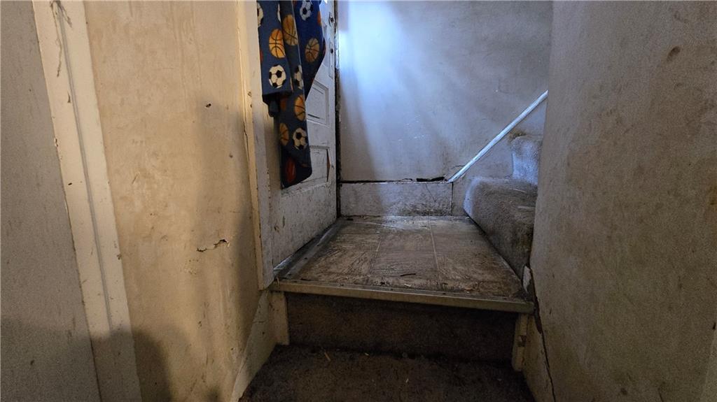 338 Ellsworth Street Sharon, PA 16146 - Photo 17 of 29