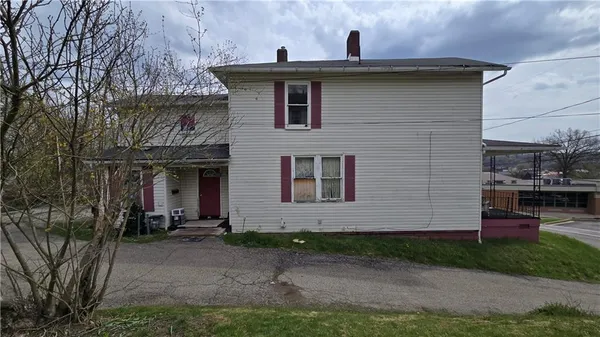 $40,000 | 338 Ellsworth Street, Sharon, PA 16146