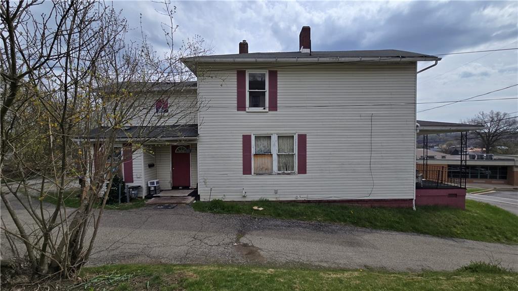 338 Ellsworth Street Sharon, PA 16146 - Photo 3 of 29