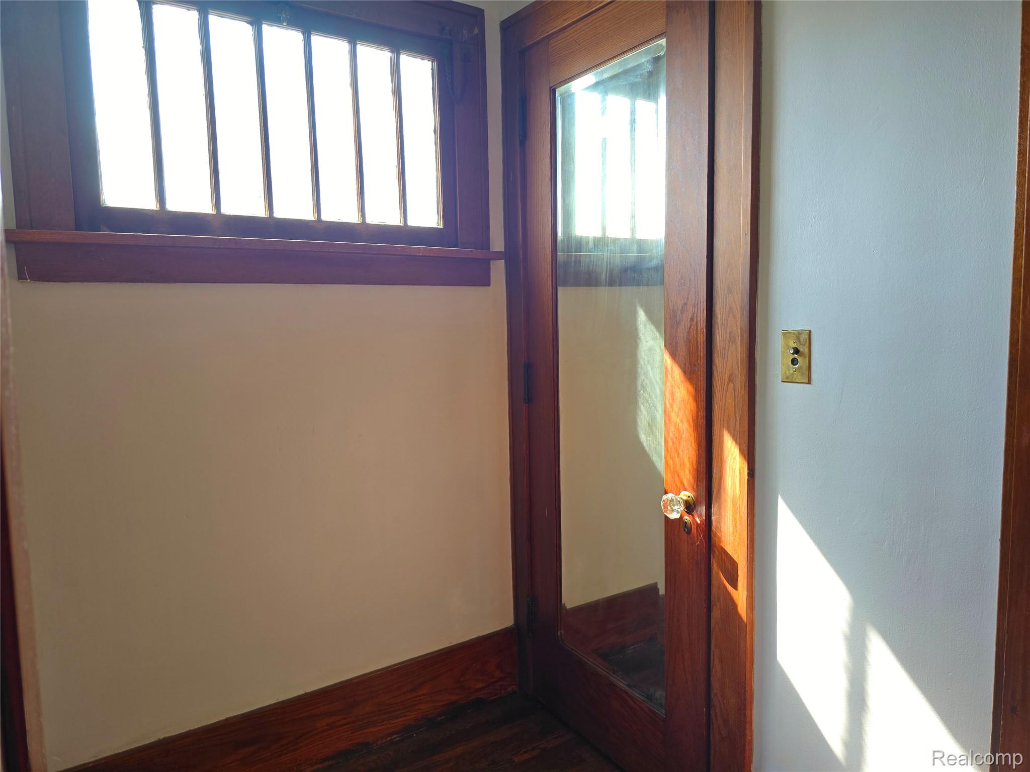 26850 West 7 Mile Road Redford, MI 48240 - Photo 18 of 65