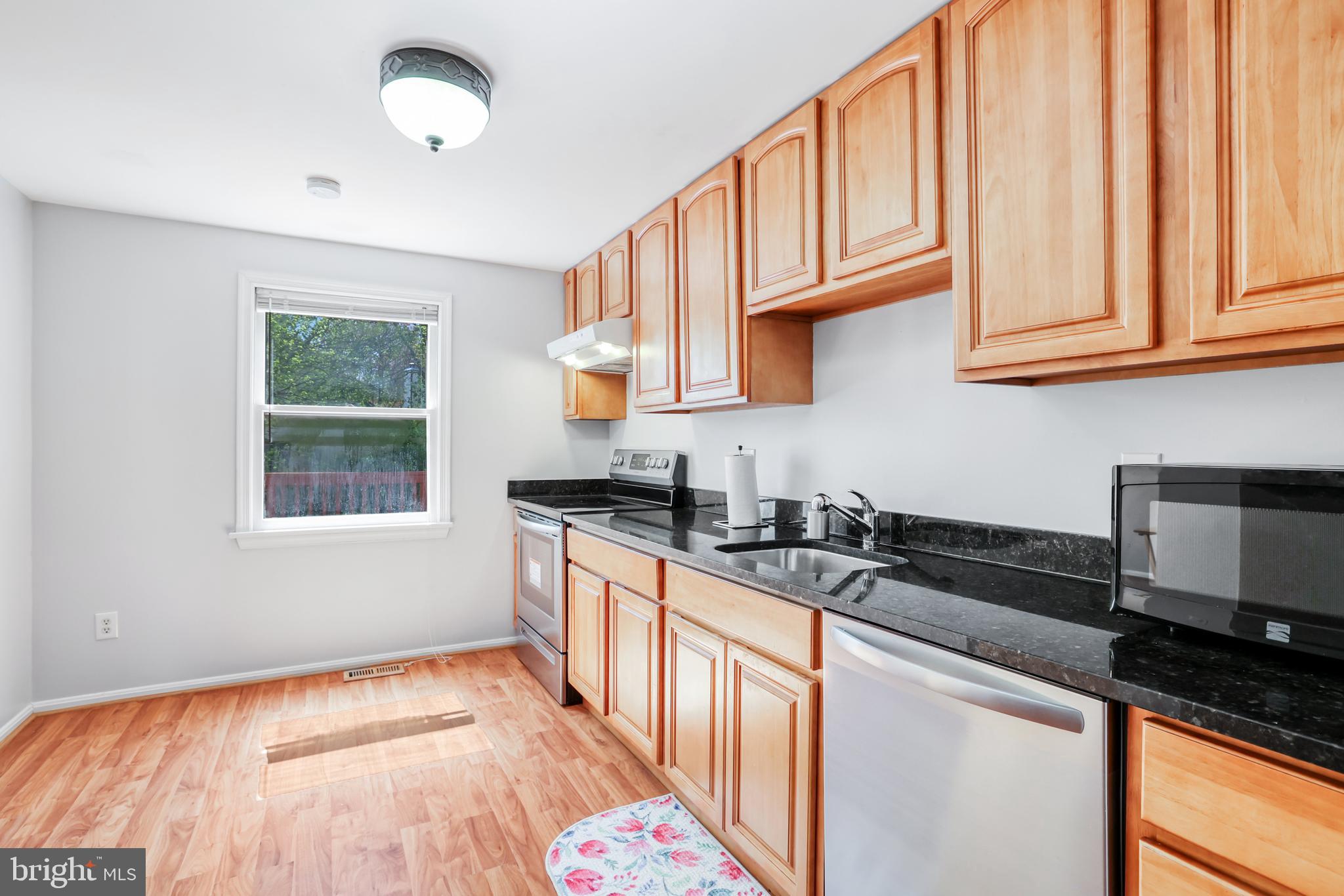 12623 Pinecrest Road Herndon, VA 20171 - Photo 20 of 57