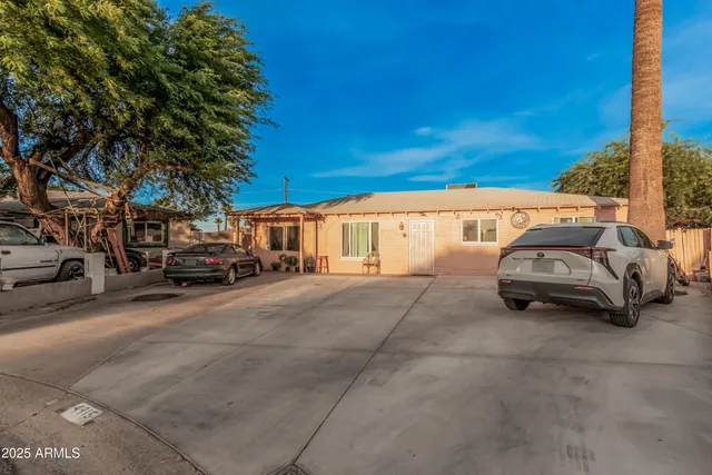 $349,900 | 4915 West Montecito Avenue, Phoenix, AZ 85031