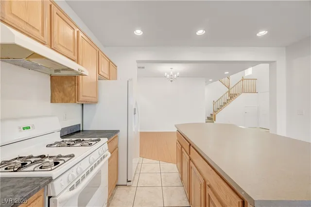 $1,950 | 9260 Pembrook Falls Avenue, Las Vegas, NV 89148