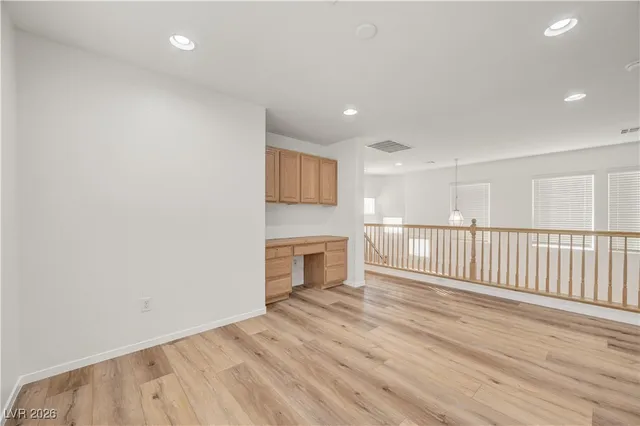 $1,950 | 9260 Pembrook Falls Avenue, Las Vegas, NV 89148