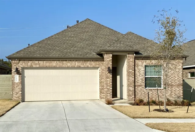 $2,300 | 216 Saddle Mountain Road, Georgetown, TX 78628