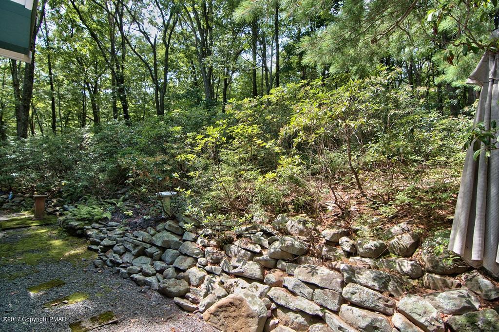 342 Summit Road Swiftwater, PA 18370 - Photo 50 of 53 a view of a yard