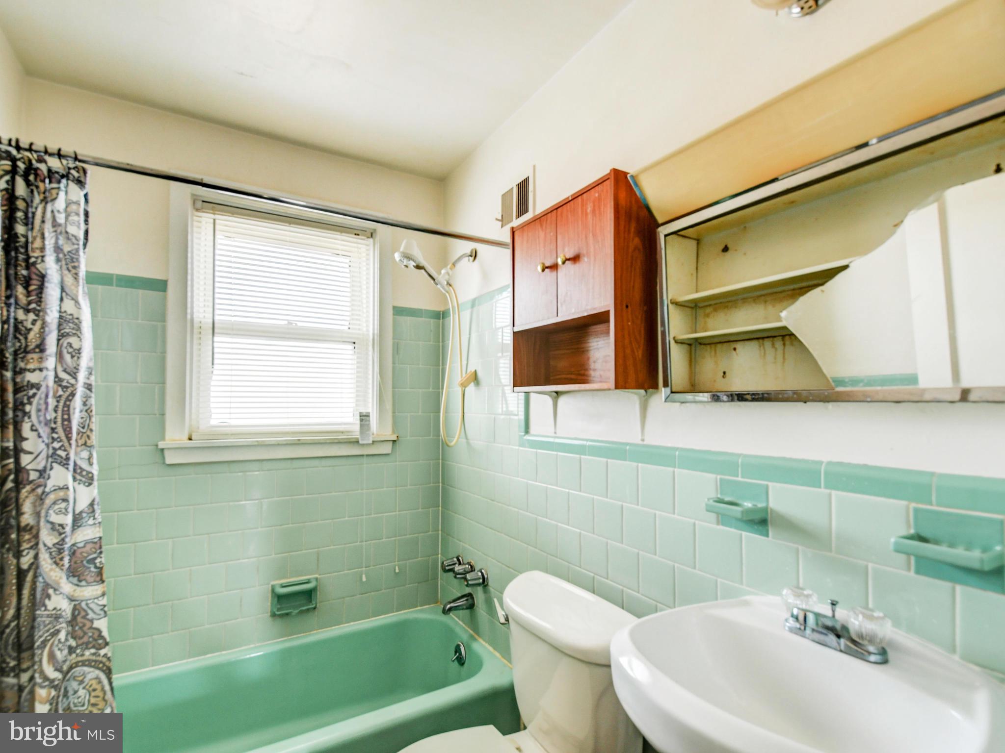 2205 Coralthorn Road Middle River, MD 21220 - Photo 16 of 18 Gallery Image 16