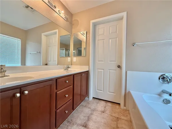 $2,200 | 9070 Vintage Wine Avenue, Las Vegas, NV 89148