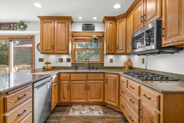 $539,900 | 6500 Jessica Turn, Caledonia, WI 53402