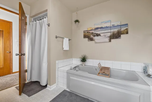 $539,900 | 6500 Jessica Turn, Caledonia, WI 53402