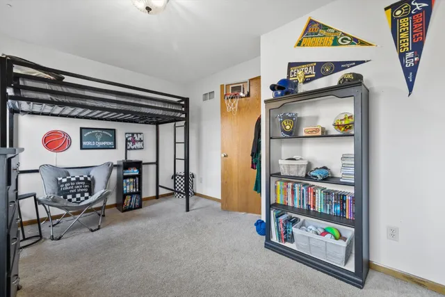 $539,900 | 6500 Jessica Turn, Caledonia, WI 53402