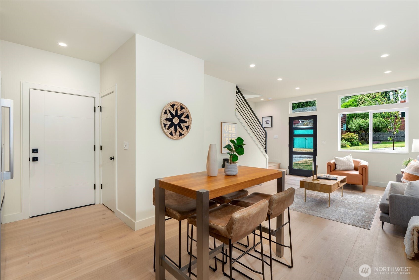 4413 50th Avenue Southwest Seattle, WA 98116 - Photo 8 of 36