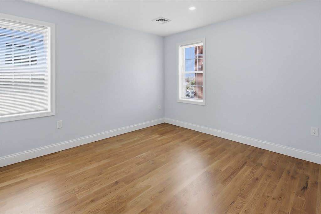 489 Spring Street Fall River, MA 02721 - Photo 28 of 40