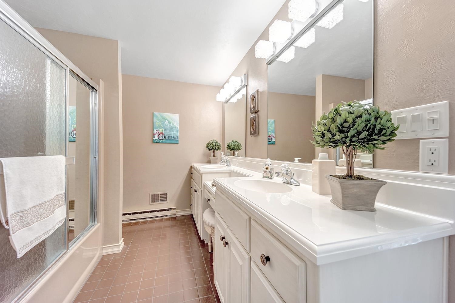 1902 Little Rapids Road De Pere, WI 54115 - Photo 10 of 40 Gallery Image 10