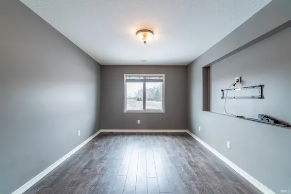 $849,900 | 14277 Aboite Road, Roanoke, IN 46783