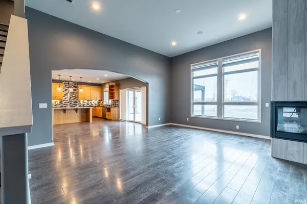 $849,900 | 14277 Aboite Road, Roanoke, IN 46783