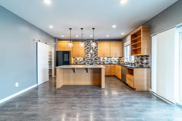 $849,900 | 14277 Aboite Road, Roanoke, IN 46783