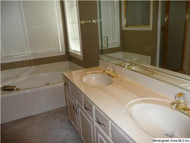 1277 Deer Trail Road Birmingham, AL 35226 - Photo 10 of 18