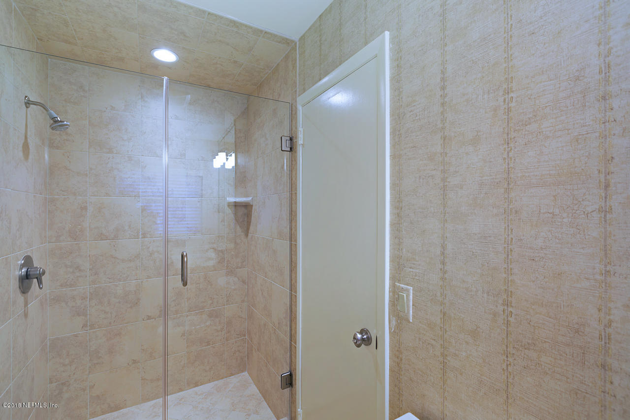 9548 Waterford Road Jacksonville, FL 32257 - Photo 27 of 34 Bathroom 3