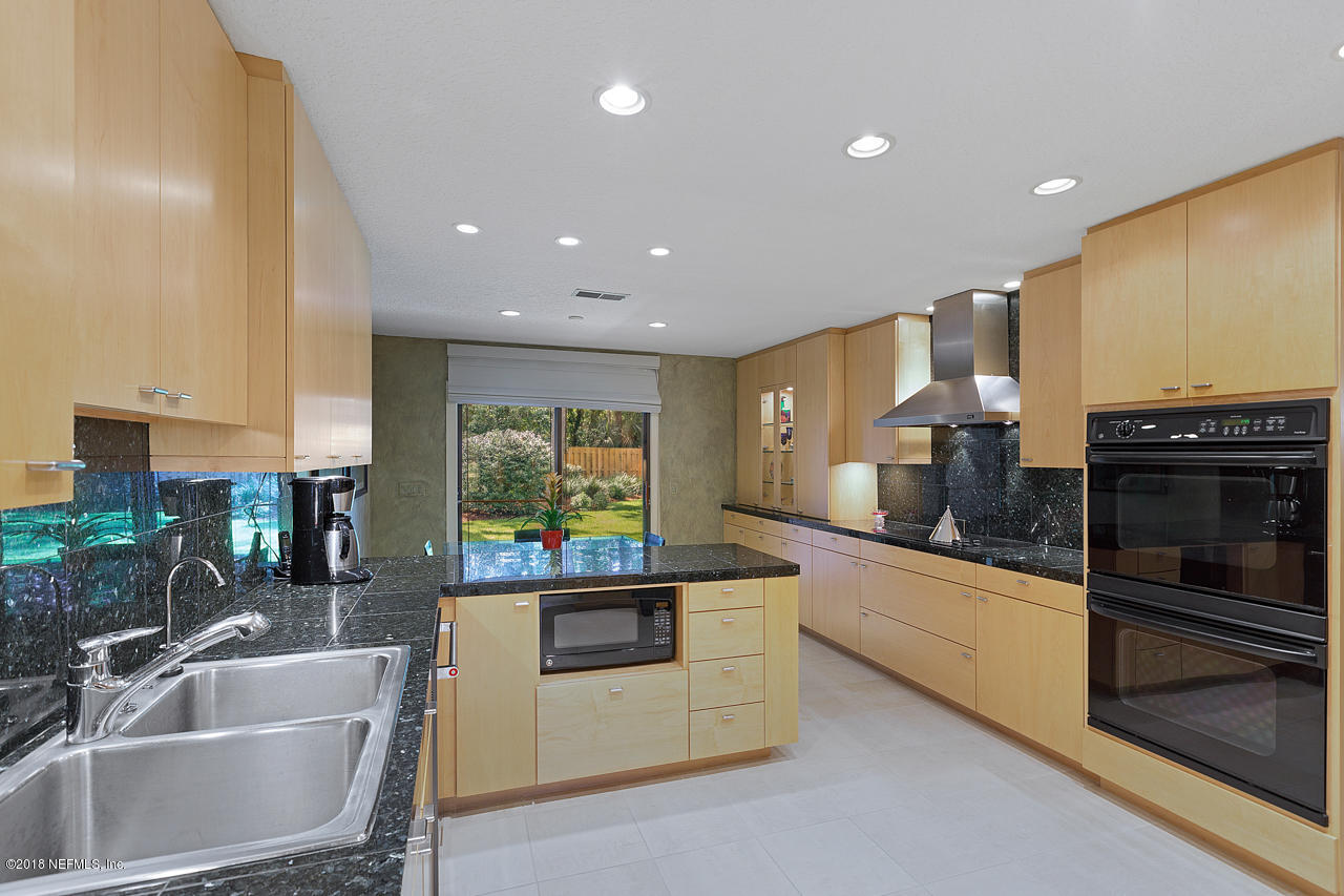 9548 Waterford Road Jacksonville, FL 32257 - Photo 8 of 34 Kitchen