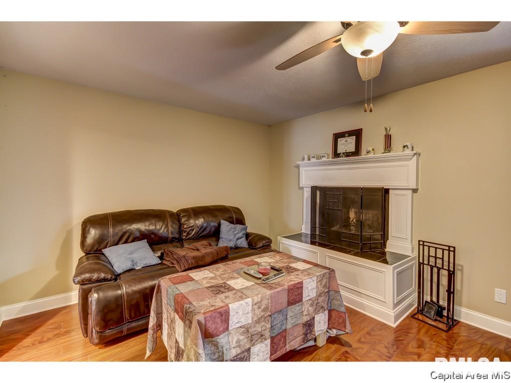 15 Country Place Springfield, IL 62703 - Photo 14 of 33