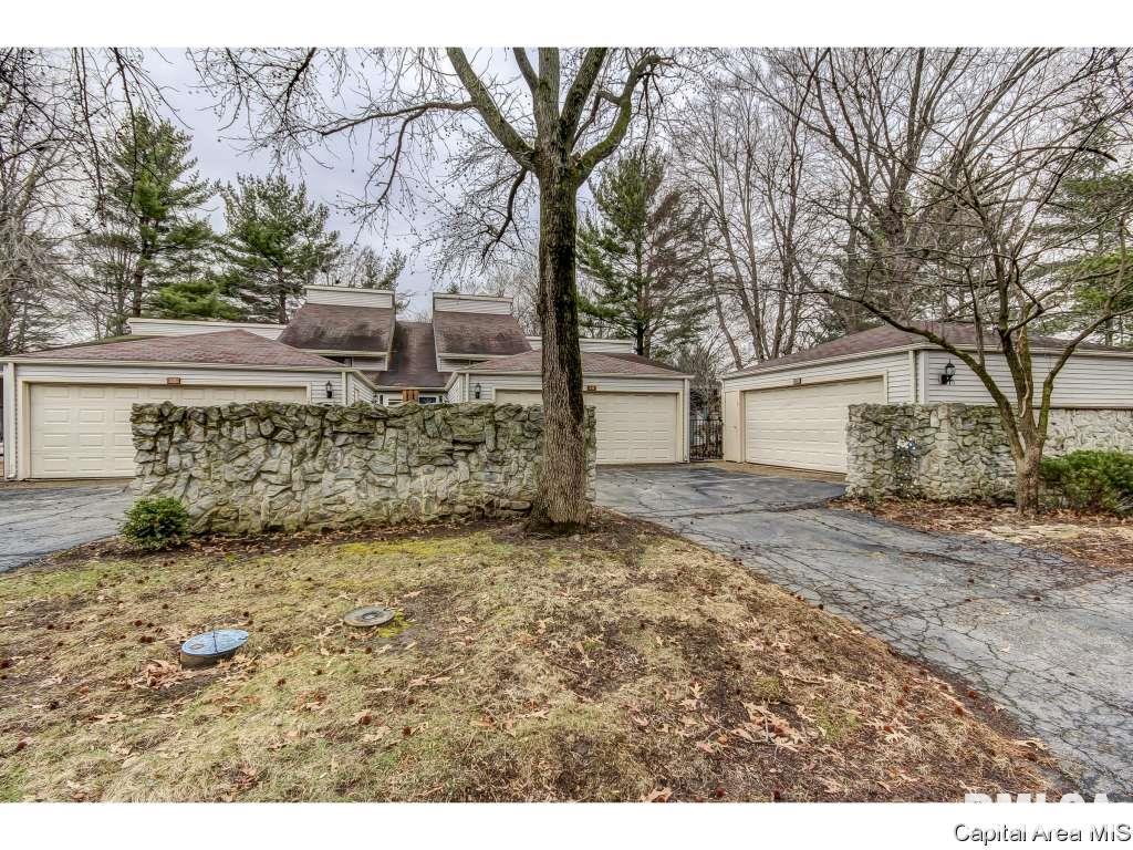 15 Country Place Springfield, IL 62703 - Photo 21 of 33