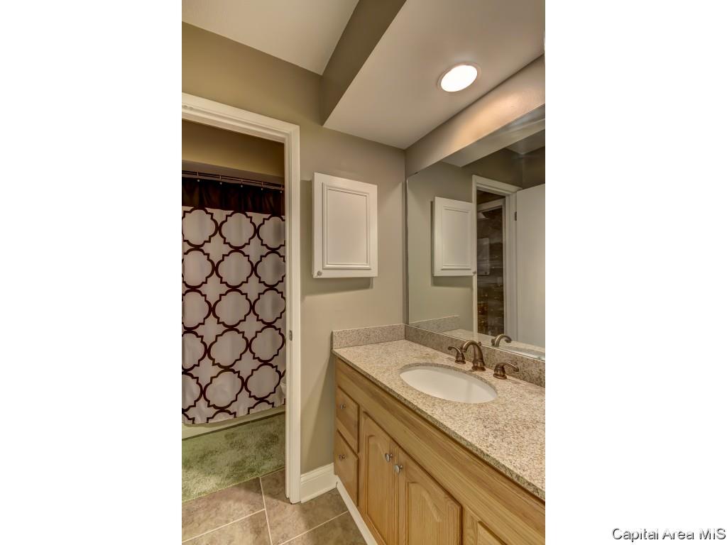 15 Country Place Springfield, IL 62703 - Photo 32 of 33