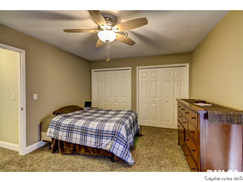 15 Country Place Springfield, IL 62703 - Photo 9 of 33