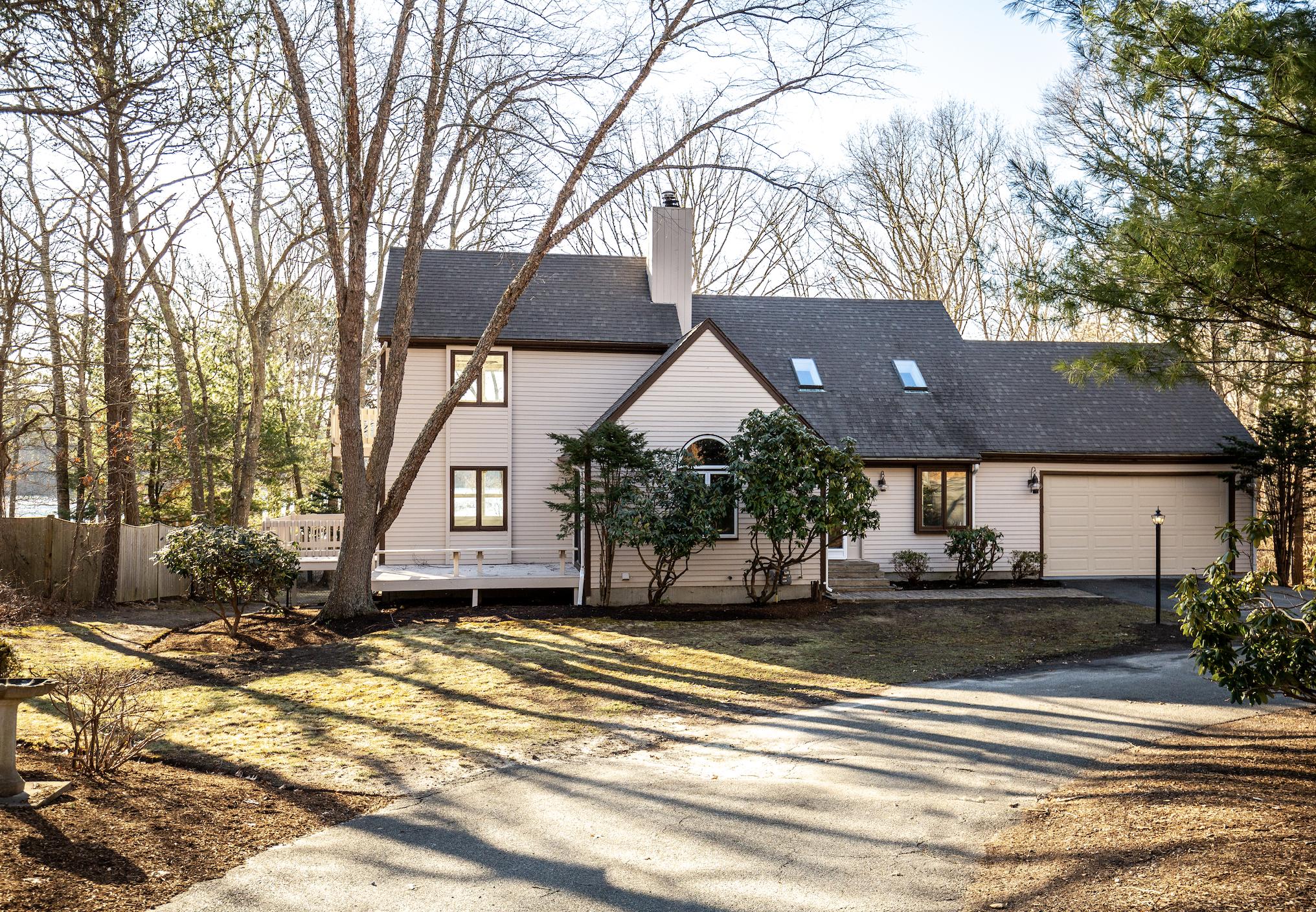 83 Snake Pond Road Forestdale, MA 02644 - Photo 3 of 45 Screen Shot 2020-03-18 at 3.31.39 PM