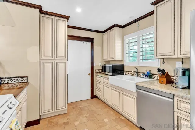 $719,900 | 3448 Trophy Drive, La Mesa, CA 91941