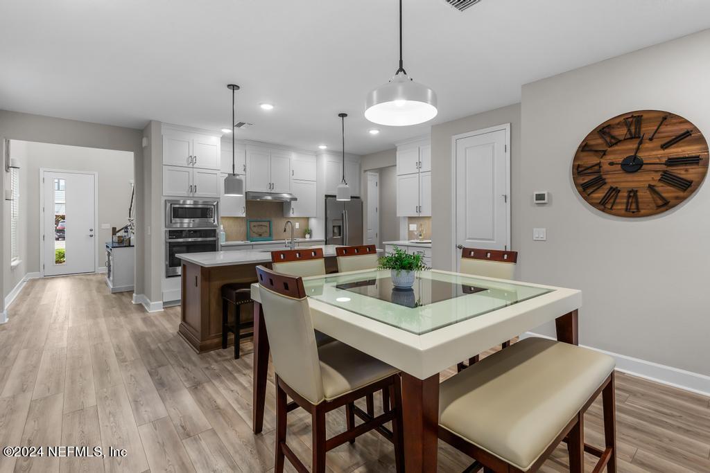 11232 Bright Path Jacksonville, FL 32256 - Photo 19 of 78 a view of kitchen with breakfast area