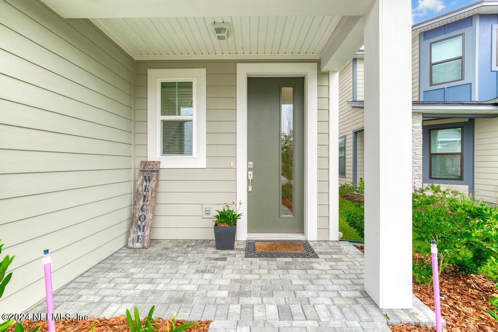 11232 Bright Path Jacksonville, FL 32256 - Photo 7 of 78 a view of entrance of house and window