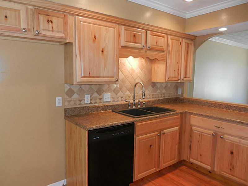2702 Edna Lane Springfield, OH 45503 - Photo 8 of 19 Gallery Image 8
