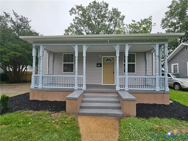 $465,000 | 203 Lafayette Avenue, Colonial Heights, VA 23834