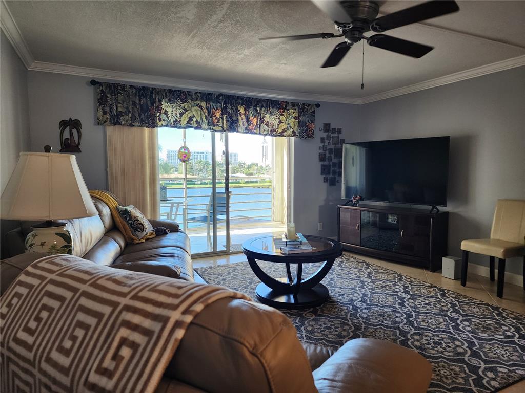 321 Southeast 3rd Street, Unit 302 Dania Beach, FL 33004 - Photo 3 of 23 Living room