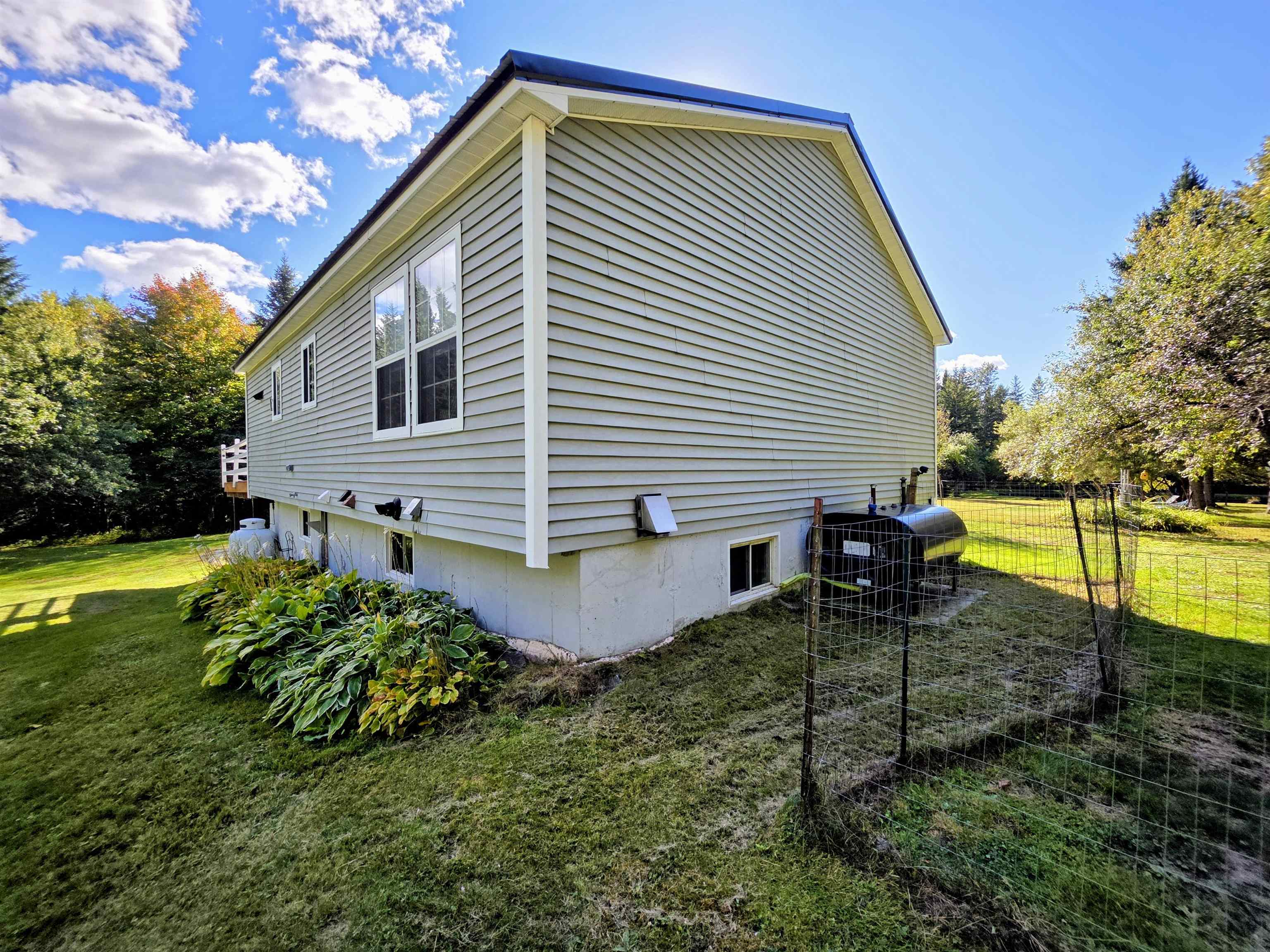 255 Gray Road Columbia, NH 03576 - Photo 6 of 52 Gallery Image 6