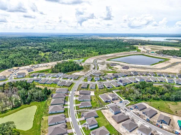 a view of a yard in front of house