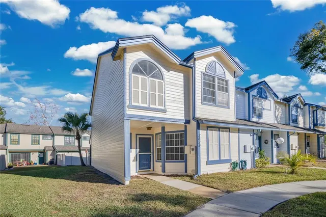 $299,500 | 2823 Boulder Falls Court, Apopka, FL 32703