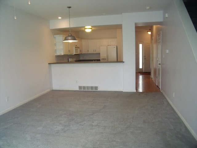 2123 Autumn Lane, Unit 2123 DeKalb, IL 60115 - Photo 4 of 12 a view of a kitchen and a kitchen